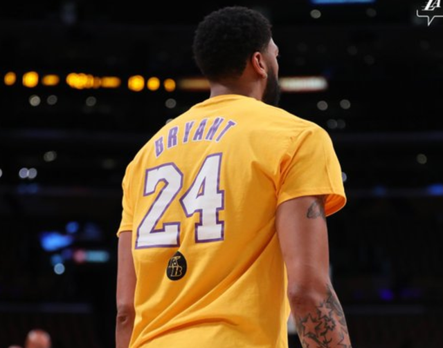 再配以边路 再配以边路